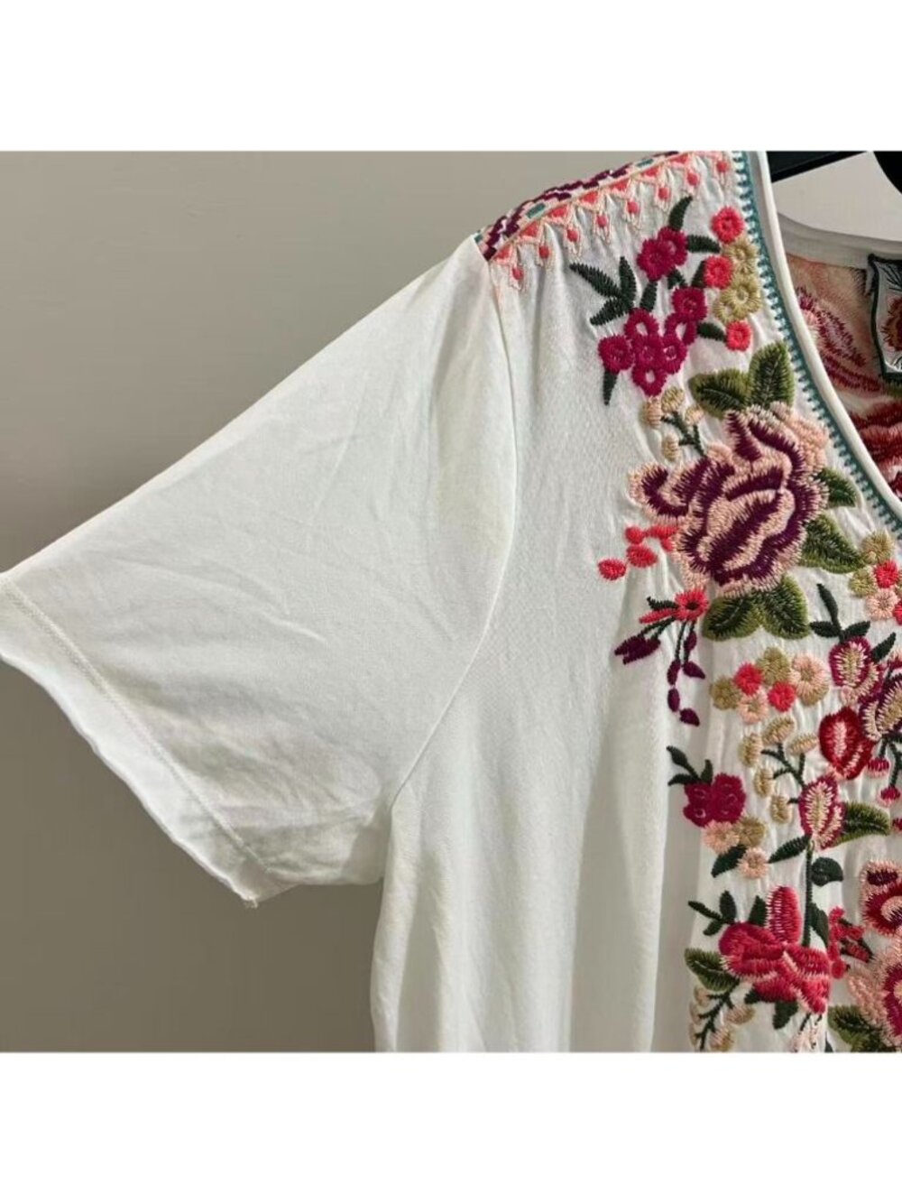 NWOT Johnny Was Cotton Embroidered Boho Floral V-Neck Mini Dress White Size 1X - Picture 7 of 16